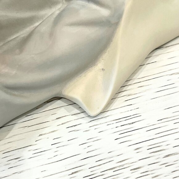 Lladro Clown with Beach Ball #4618 Retired Figurine 14 1/4" long Matte Finish - Picture 6 of 11